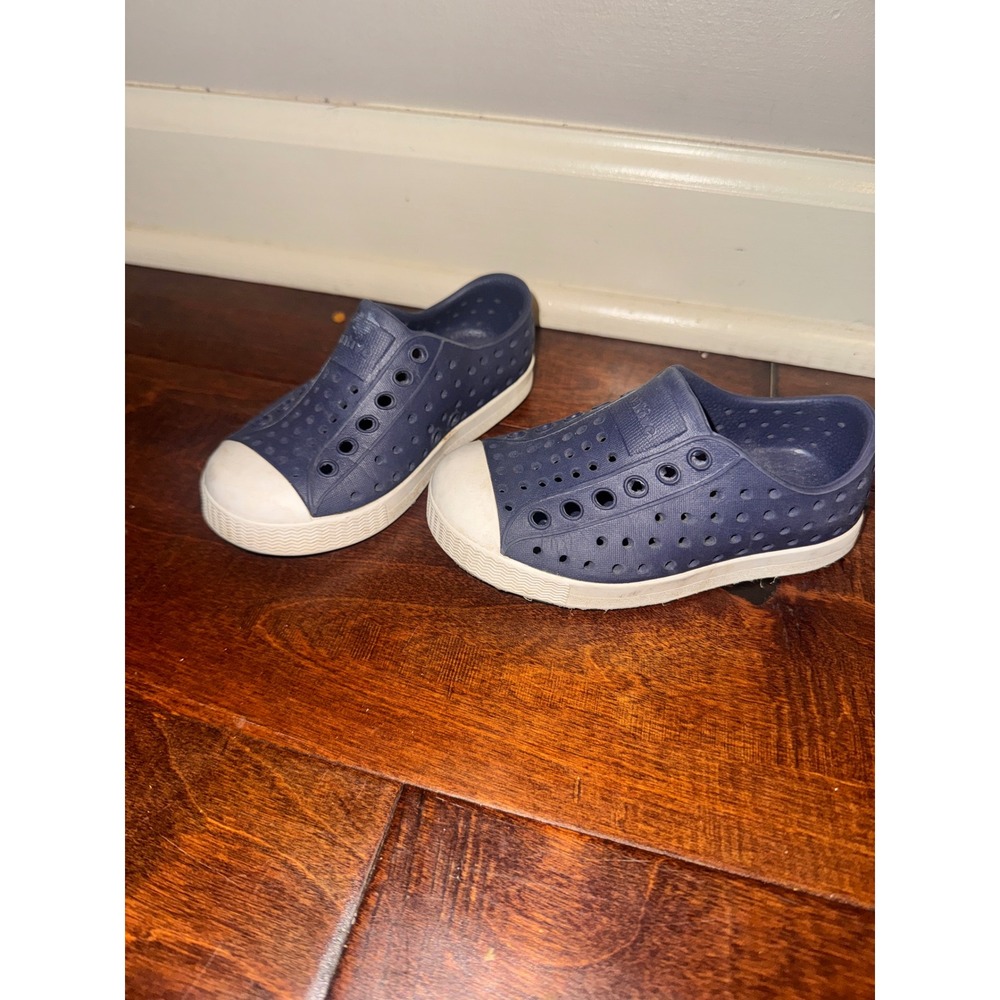 Native Jefferson Navy Blue White Kids Slip On Water Shoes EVA Sneakers Size C6